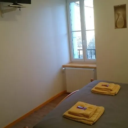 D'hotes De L'auberge L'astrassadou Pensión