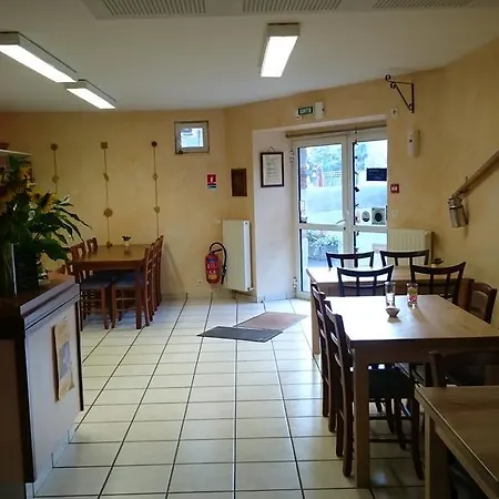 D'hotes De L'auberge L'astrassadou Pensión