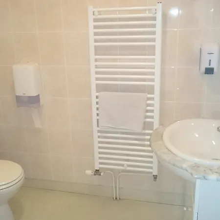 Pensión D'hotes De L'auberge L'astrassadou *